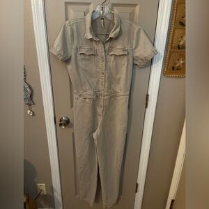 Young Fabulous & Broke khaki one piece short sleeve button front jumpsuit. Sz S.